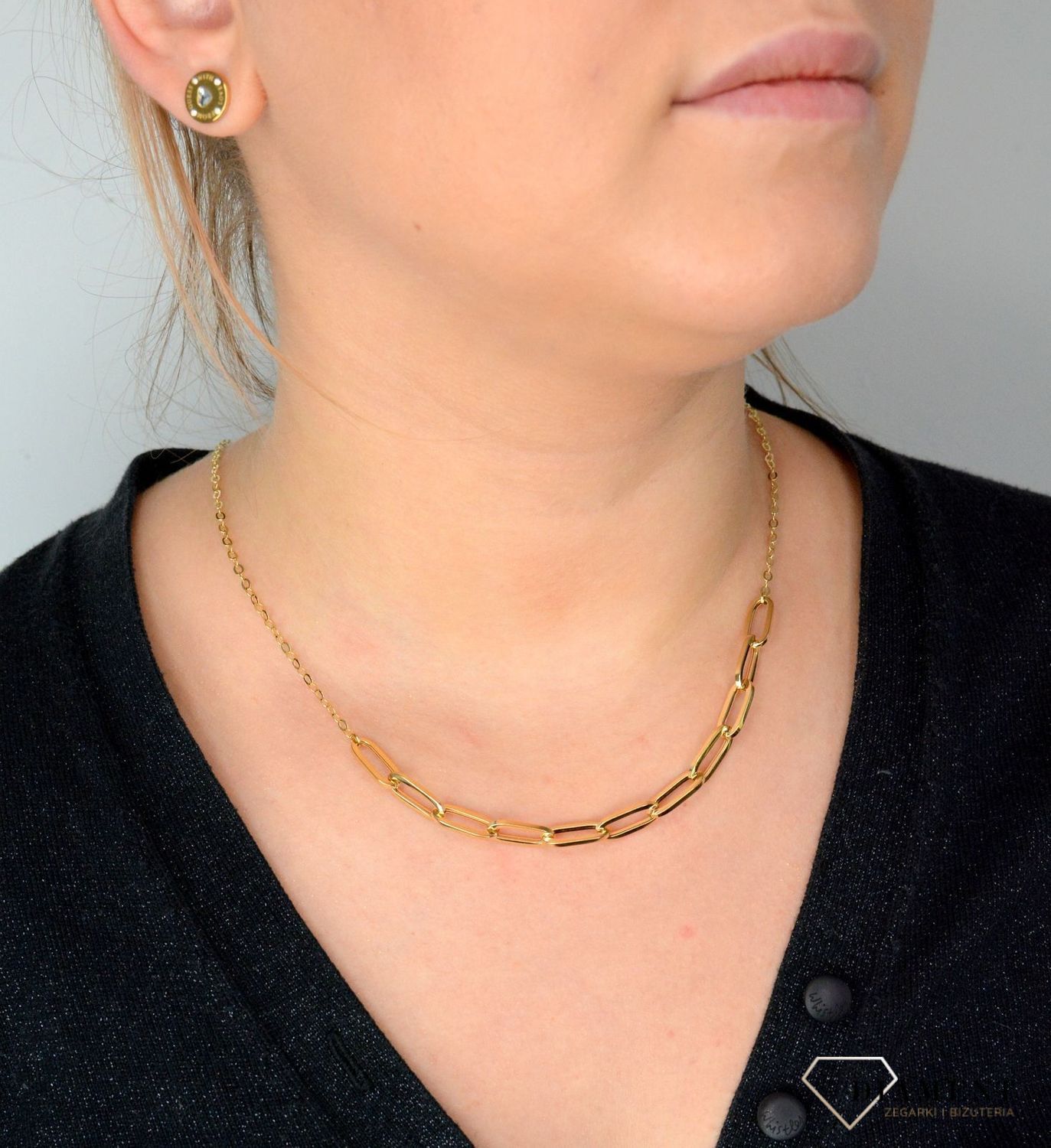 Złoty naszyjnik ozdobiony grubym łańcuszkiem NA 2648.jpg